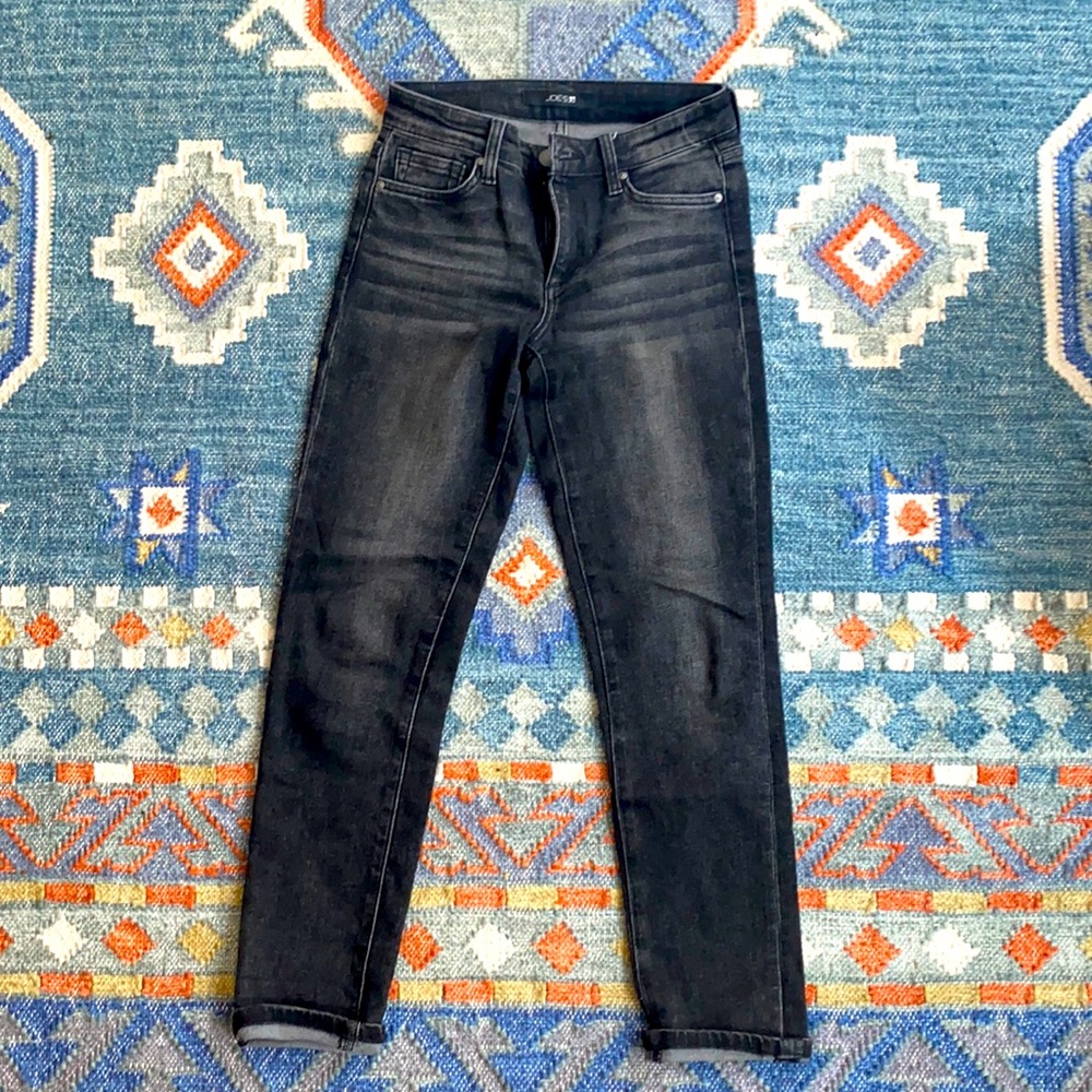 Joe’s skinny leg jeans worn once!